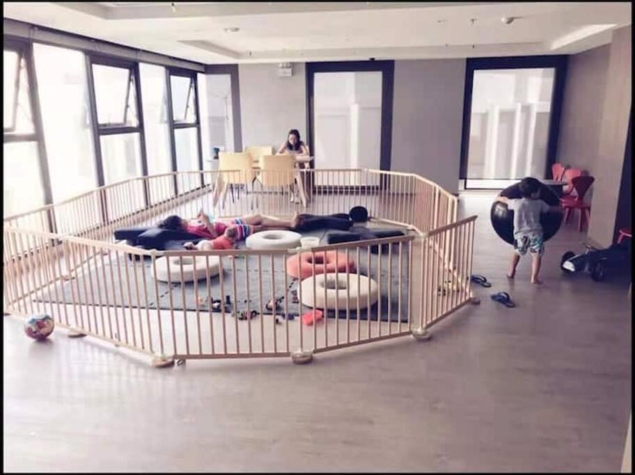 The Base -luxury -free Wifi Apartemen *